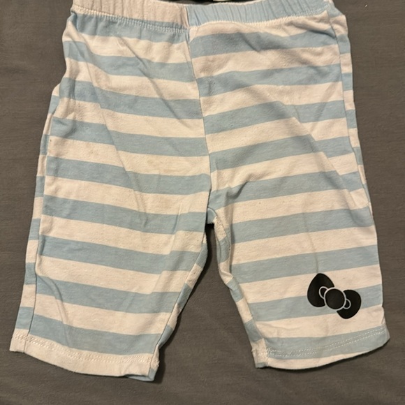 Hello Kitty two piece short set - Picture 2 of 5